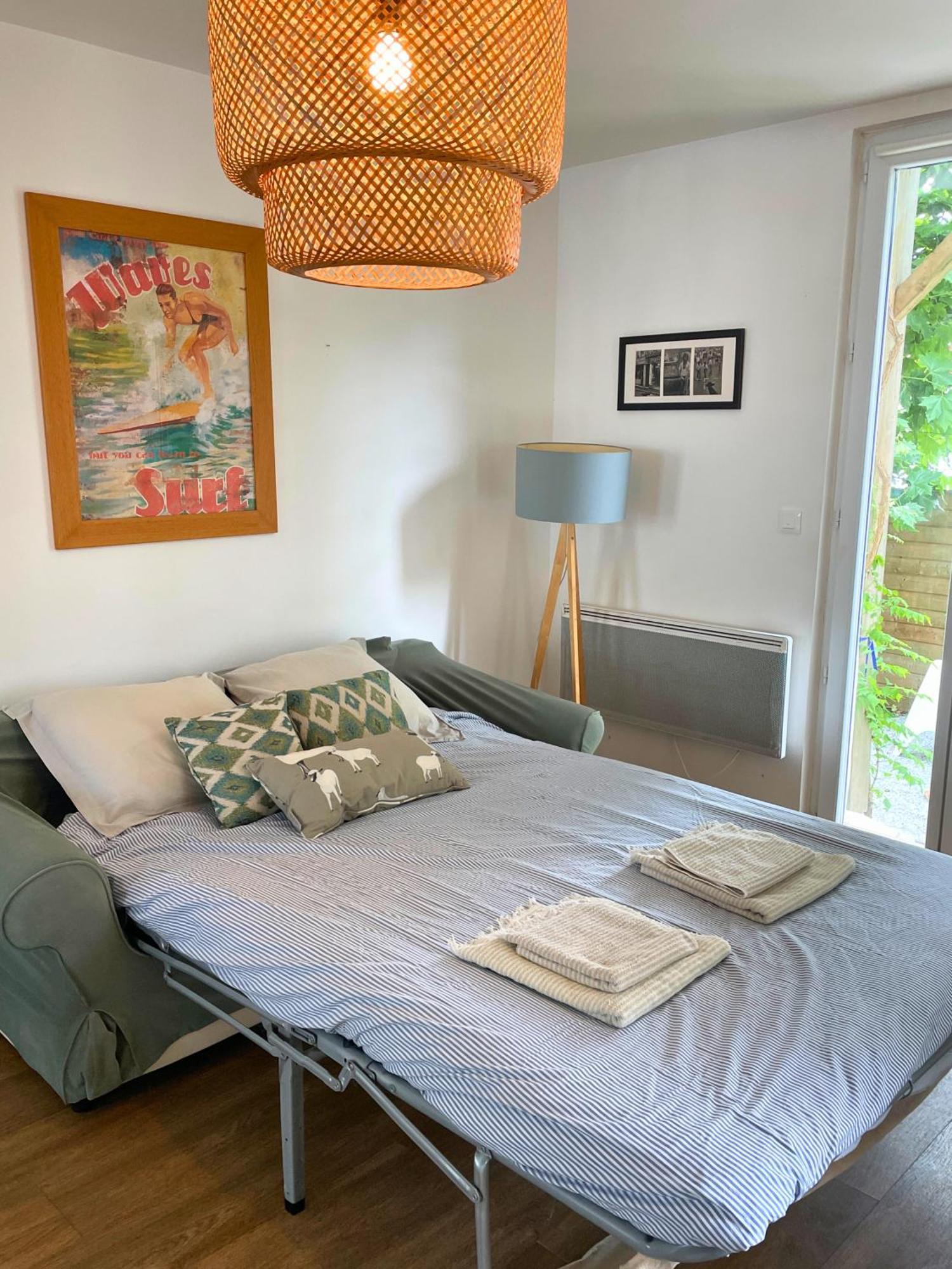 באיון Villa Regis - Jardin-Parking-Wifi-Equipe מראה חיצוני תמונה